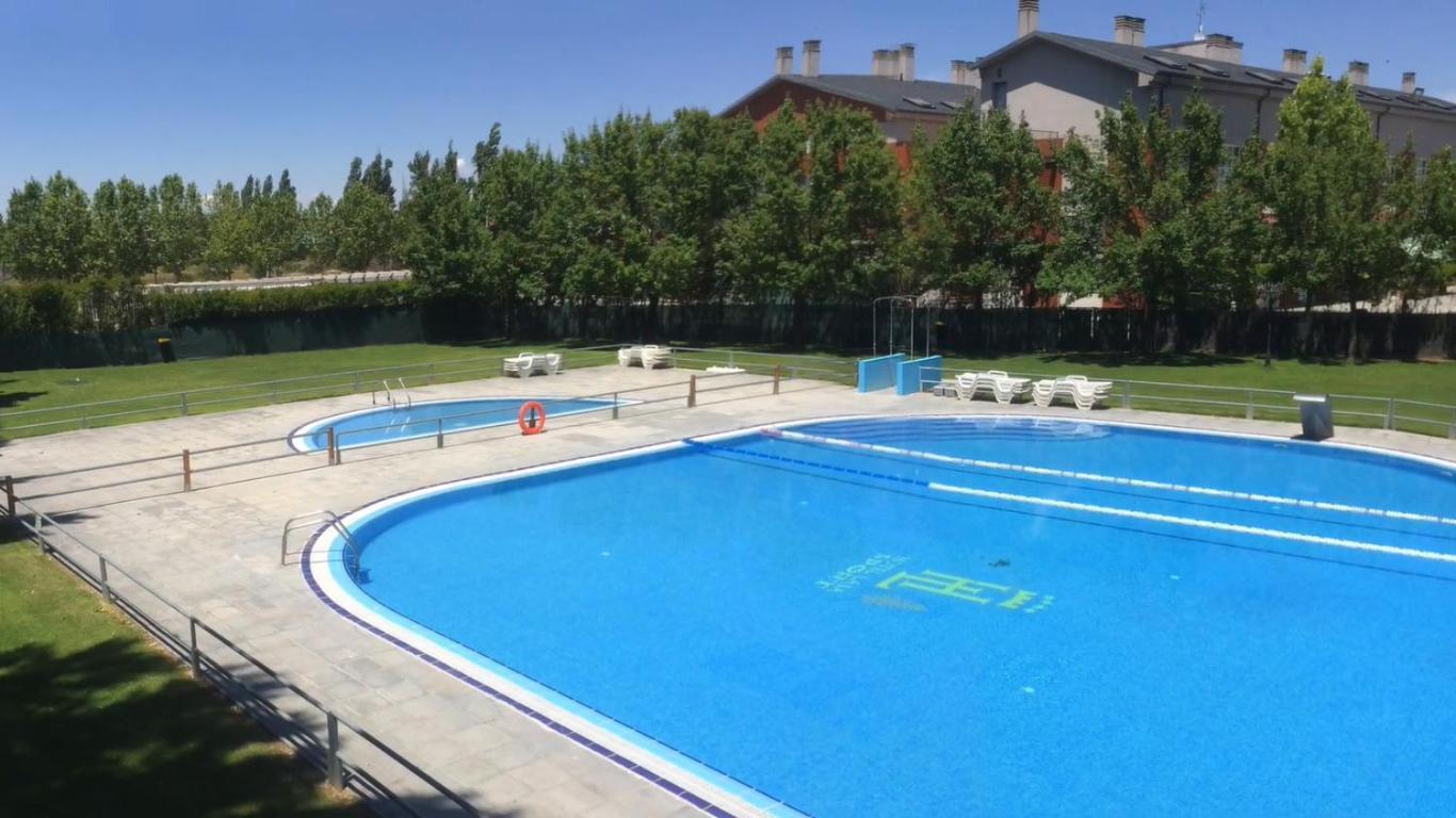 Hotel Lasa Sport Valladolid Exterior photo
